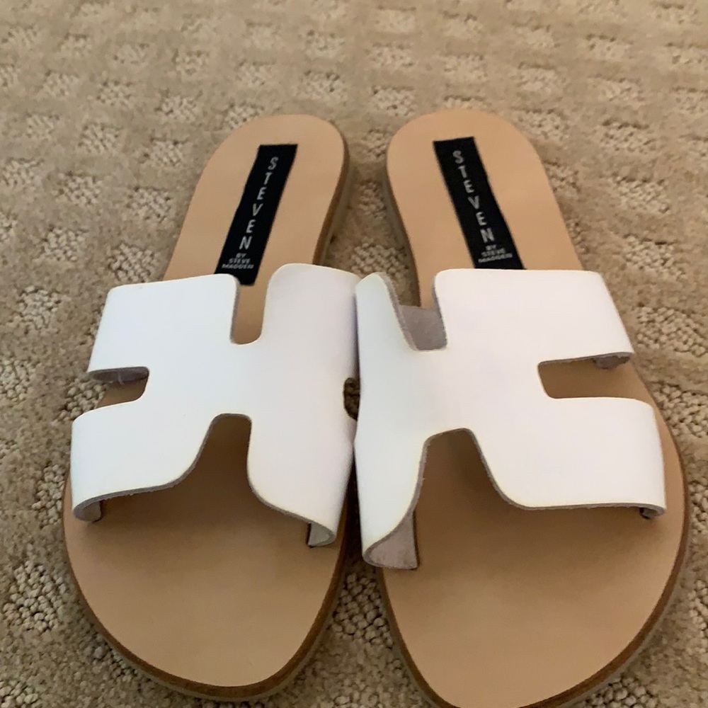 Steven by Steve Madden Size 6 White Sandal